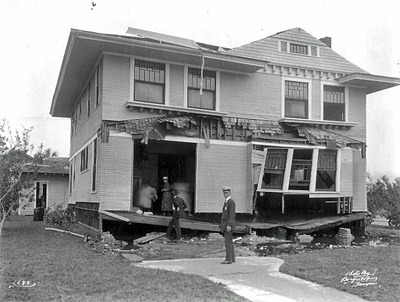 Damage along Bayshore Boulevard photographed by Jean Burgert and Roscoe Frey, October 25, 1921